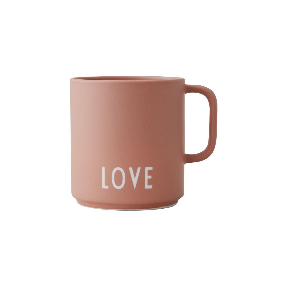 Růžový porcelánový hrnek Design Letters Love v:1417943