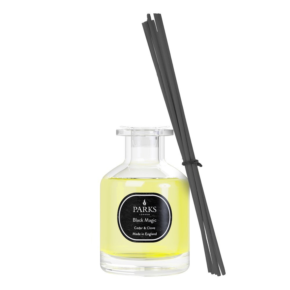 Vonný difuzér s vůní cedru a hřebíčku Parks Candles London, intenzita vůně 4 týdny v:1384577
