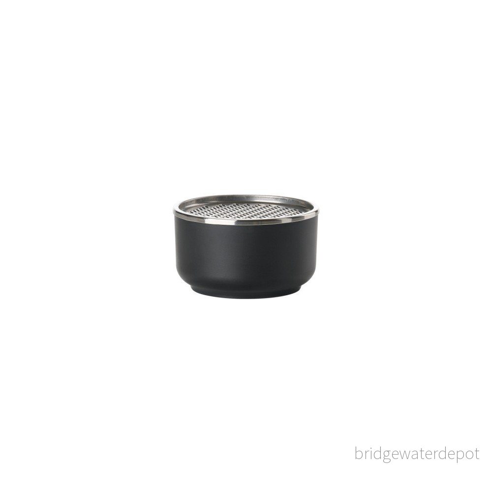 Černá miska se struhadlem Zone Peili Strainer, 500 ml v:761876