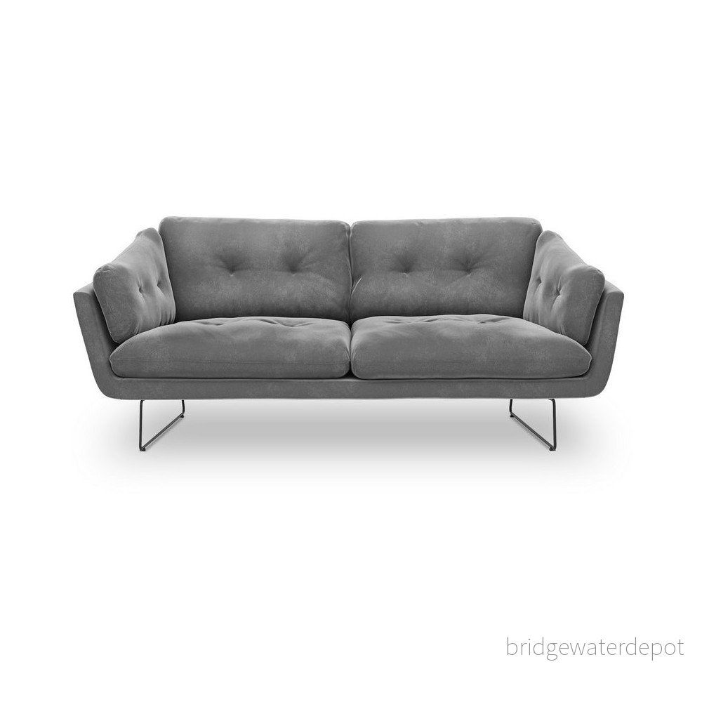 Šedá pohovka se sametovým potahem Windsor & Co Sofas Gravity v:1299456