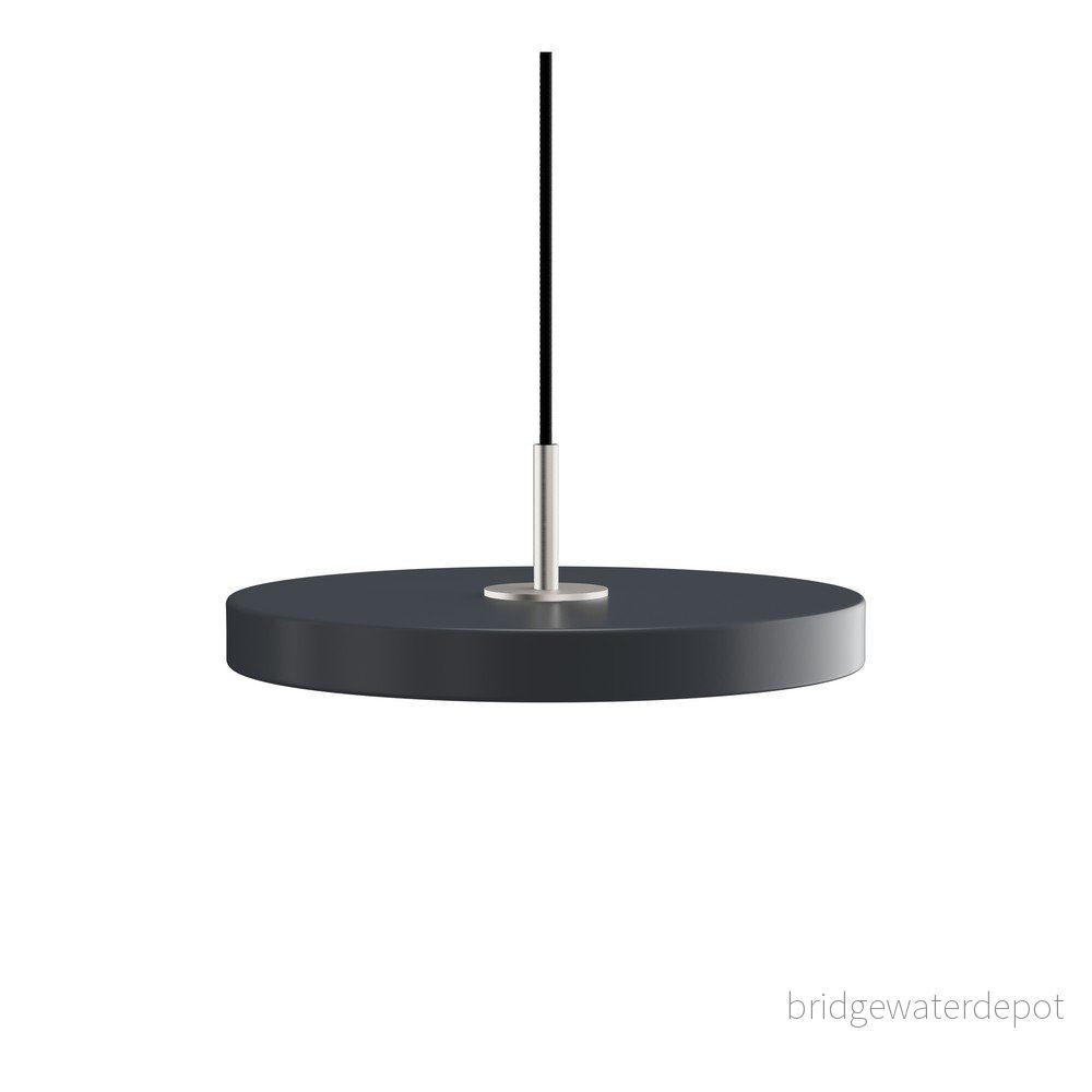 Antracitové LED závěsné svítidlo s kovovým stínidlem ø 31 cm Asteria Mini – UMAGE v:1630346 Antracitové LED závěsné svítidlo s kovovým stínidlem ø 31 cm Asteria Mini – UMAGE v:1630346