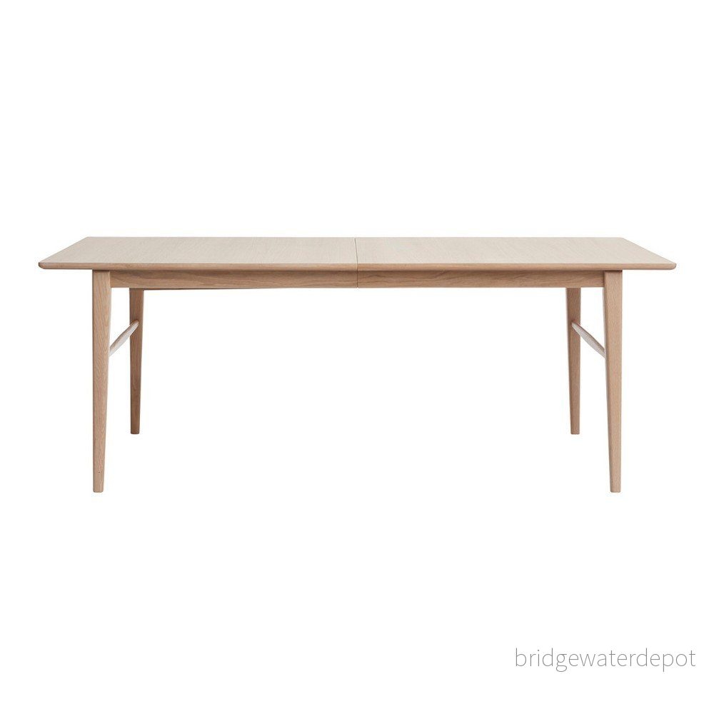 Rozkládací jídelní stůl ze dřeva bílého dubu Unique Furniture Rocca, 90 x 170/260 cm v:1087464