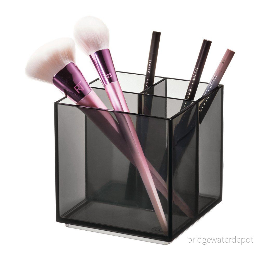 Matně černý koupelnový organizér na kosmetiku z recyklovaného plastu Cosmetic Cube – iDesign v:1556858